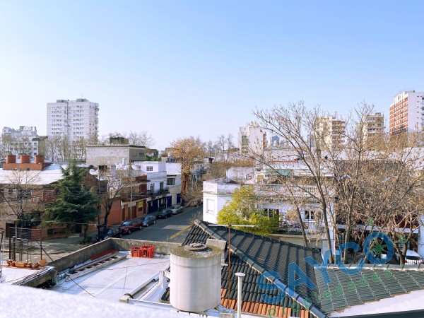 Vendo 4 ambientes c/terraza propia