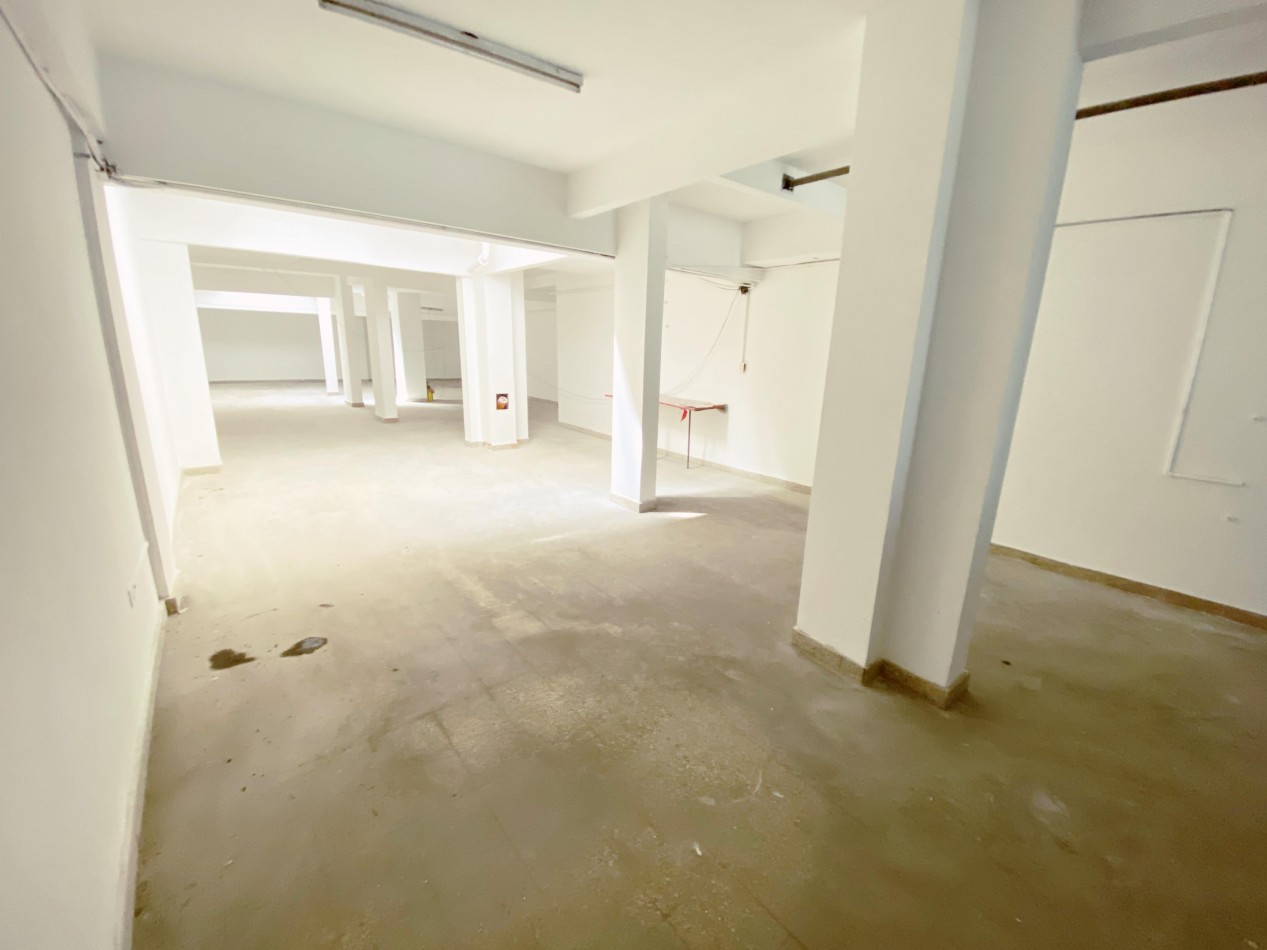 Vende Local Comercial 250m2 San Telmo