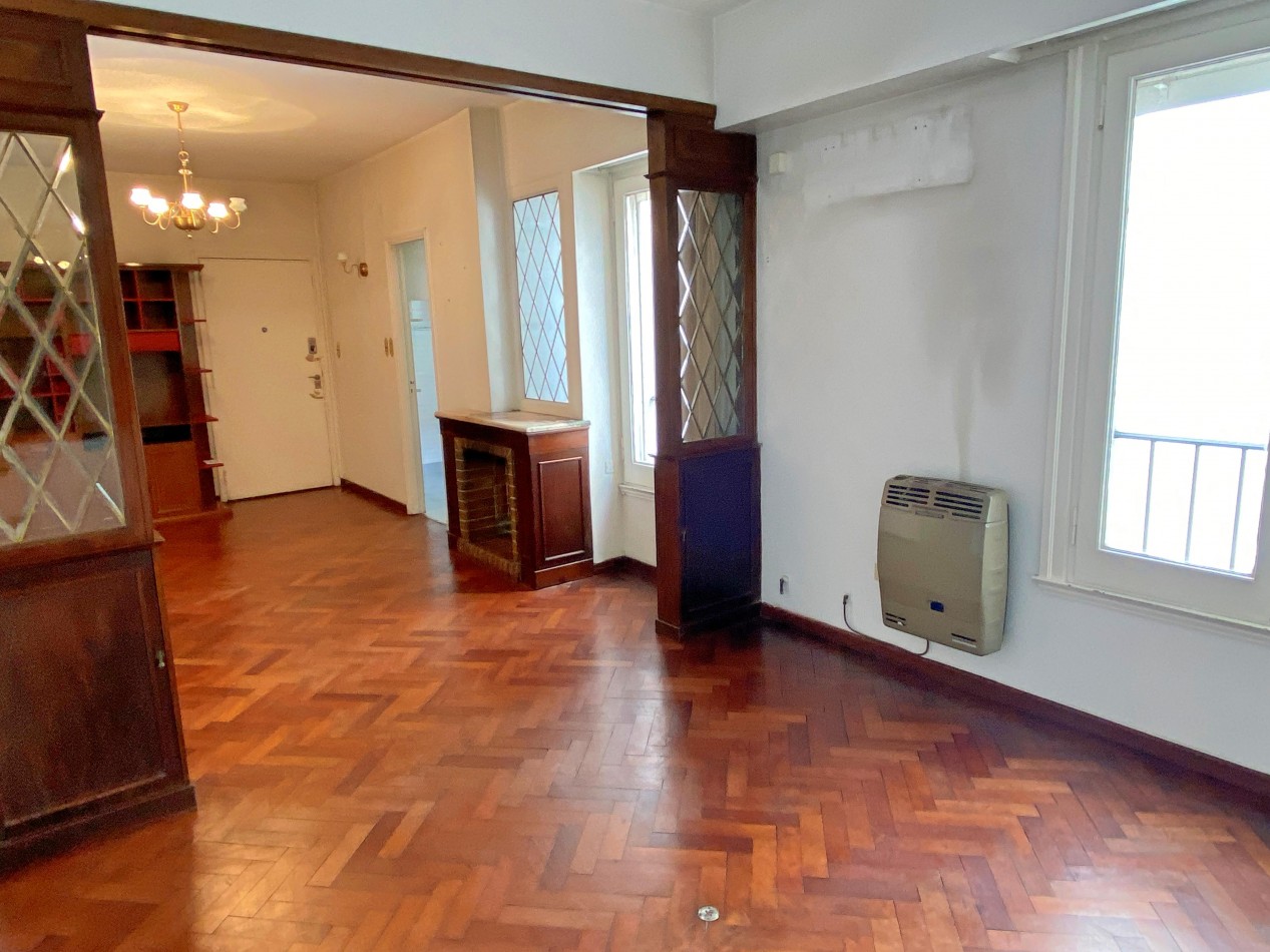 Depto de 3 Amb 62m2 c/ 2 baños, y gran patio en comun.