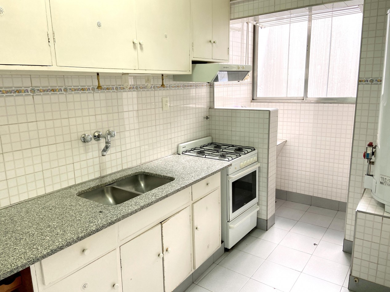 Depto de 3 Amb 62m2 c/ 2 baños, y gran patio en comun.