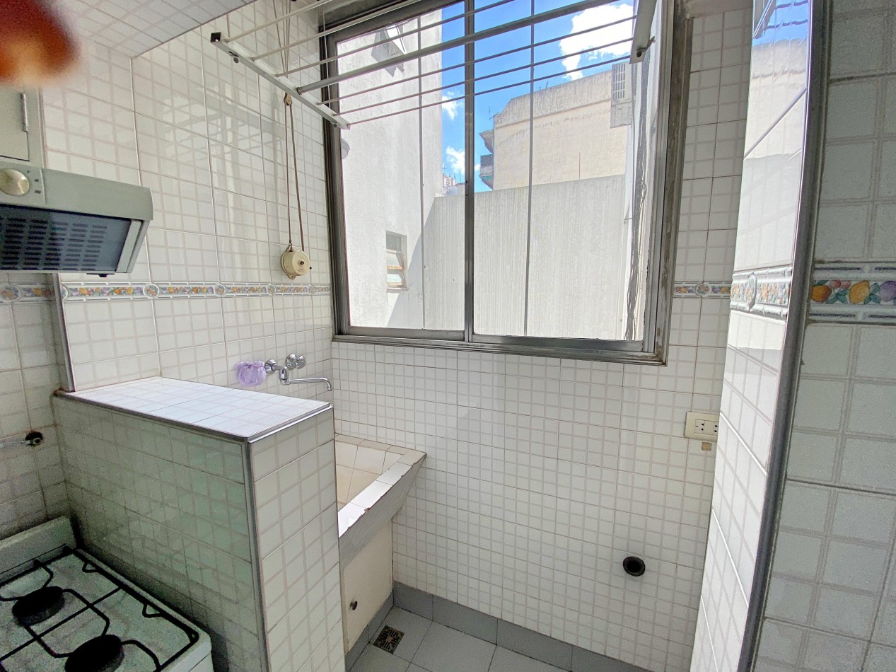 Depto de 3 Amb 62m2 c/ 2 baños, y gran patio en comun.