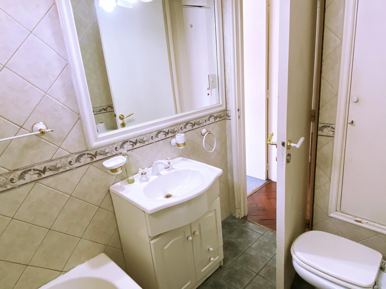 Depto de 3 Amb 62m2 c/ 2 baños, y gran patio en comun.