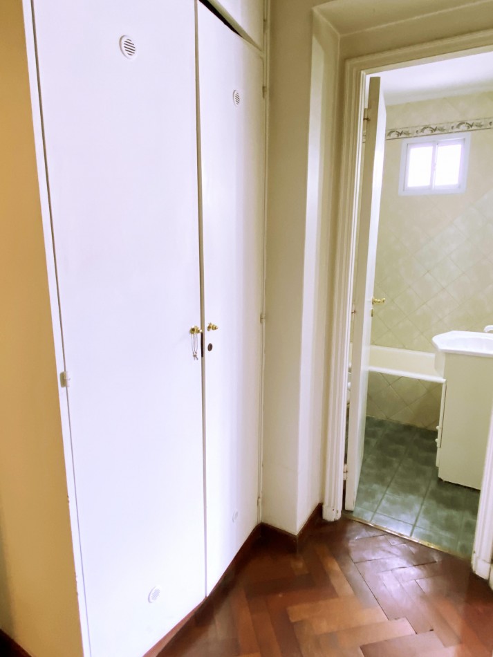 Depto de 3 Amb 62m2 c/ 2 baños, y gran patio en comun.