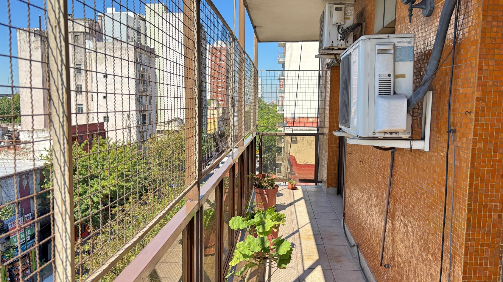 3 ambientes con balcon 68m2