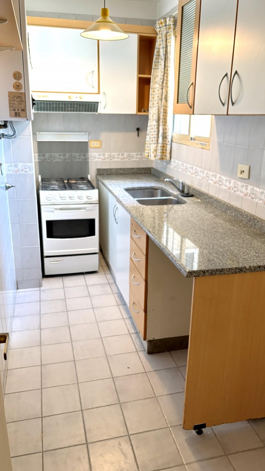 Venta 2 ambientes en Palermo Lateral.