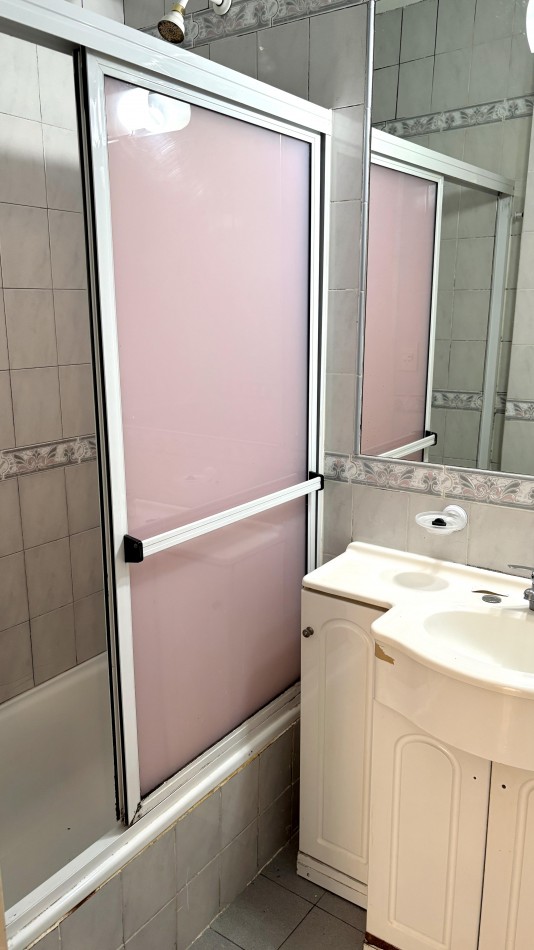 Venta 2 ambientes en Palermo Lateral.