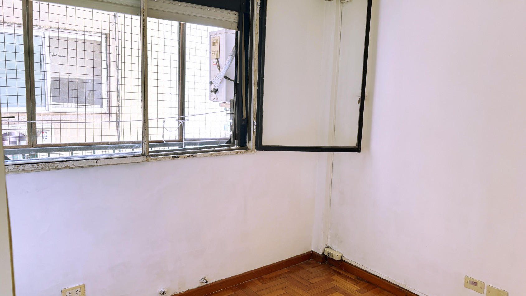 Venta 2 ambientes en Palermo Lateral.