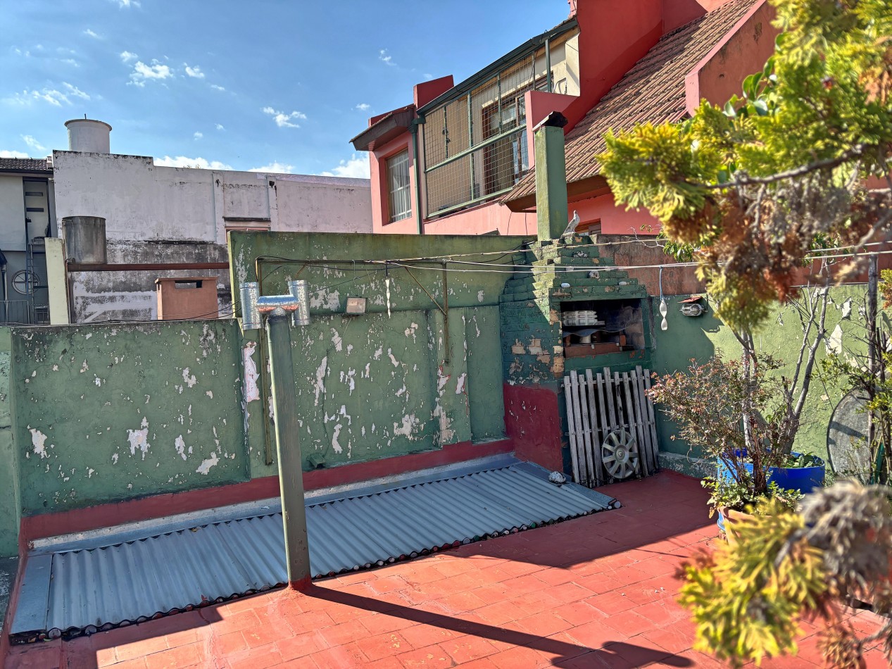 PH 96m2 con patio y terraza propios.