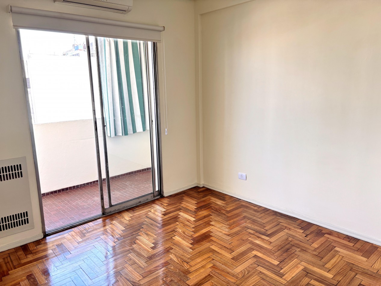 Reciclado a NUEVO 3 amb de 60m2 c/ 2 balcones.