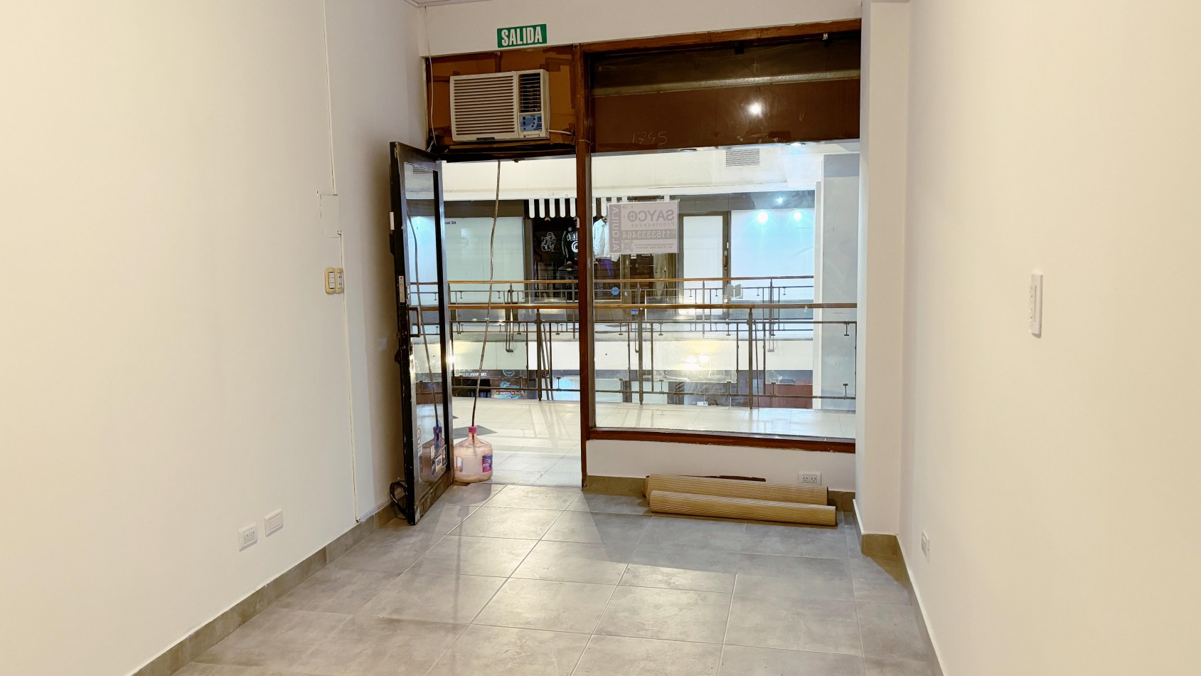 Alquilo LOCAL 15m2 en Galerias GALECOR