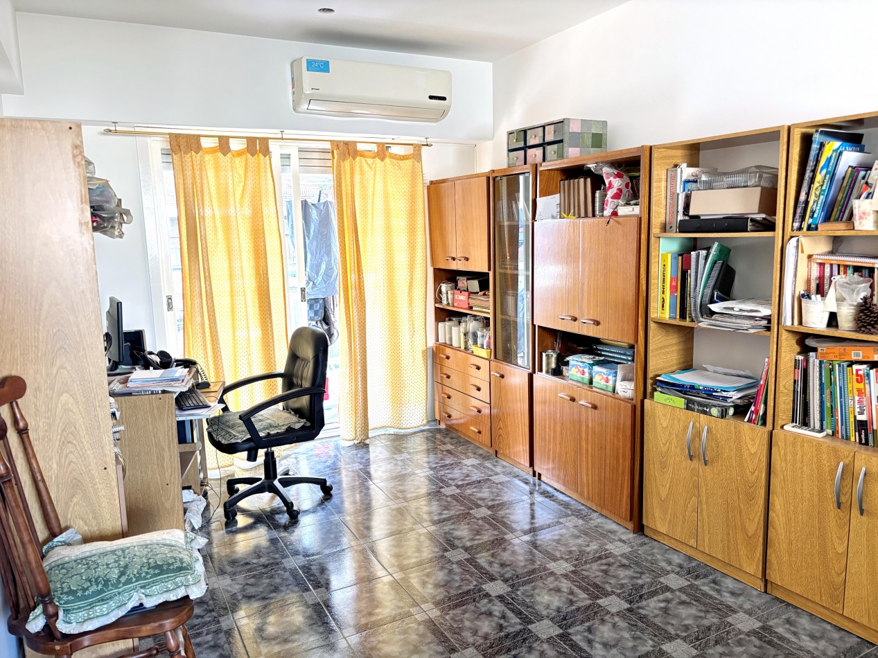 Vendo 2 ambientes c/balcon Apto Profesional