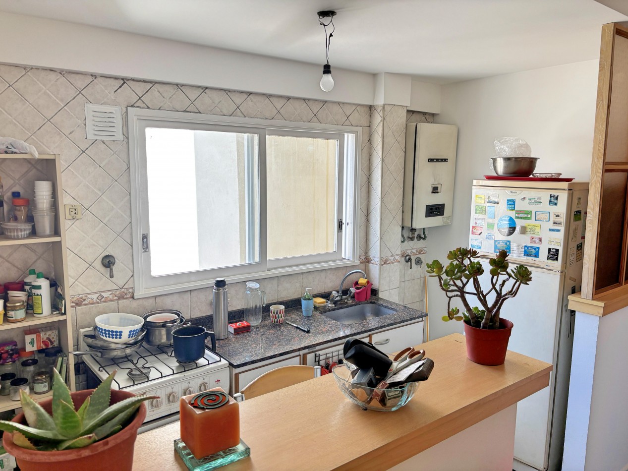 Vendo 2 ambientes c/balcon Apto Profesional