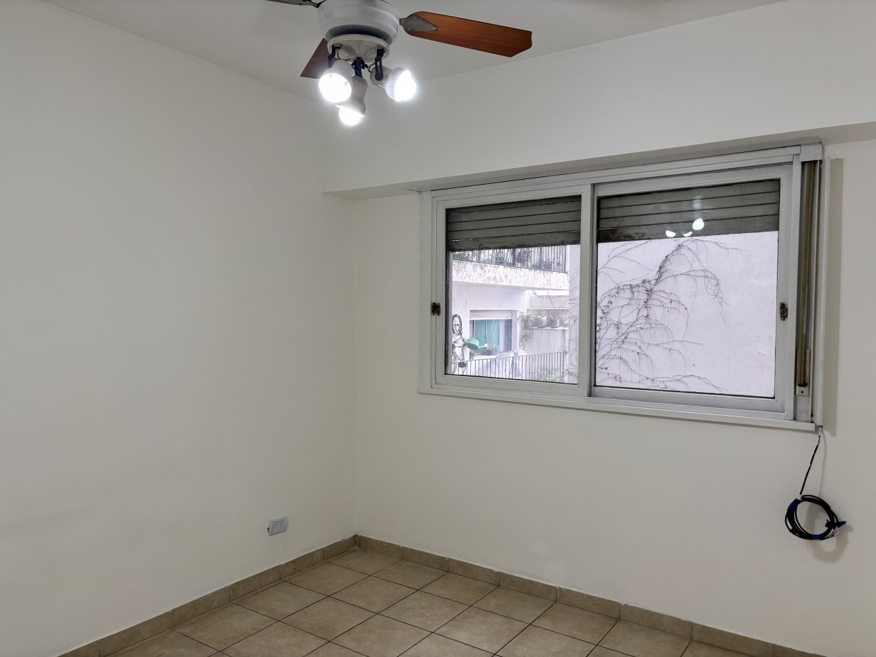 Alquiler 2 ambientes piso 2 lateral
