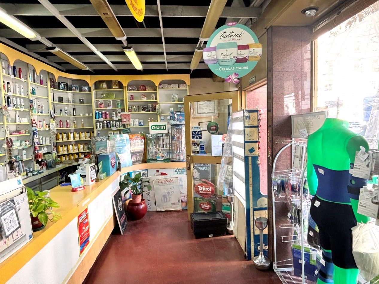 Local en alquiler, Caballito - Capital FederalAlquiler Local - Caballito - Acoyte 100 y Yerbal - Local de 6x 10 + Patio