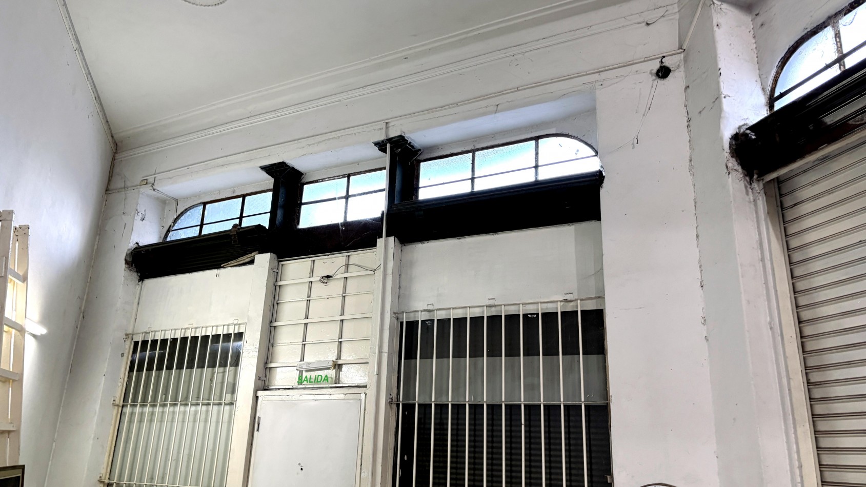 Alquiler local 80m2 en esquina