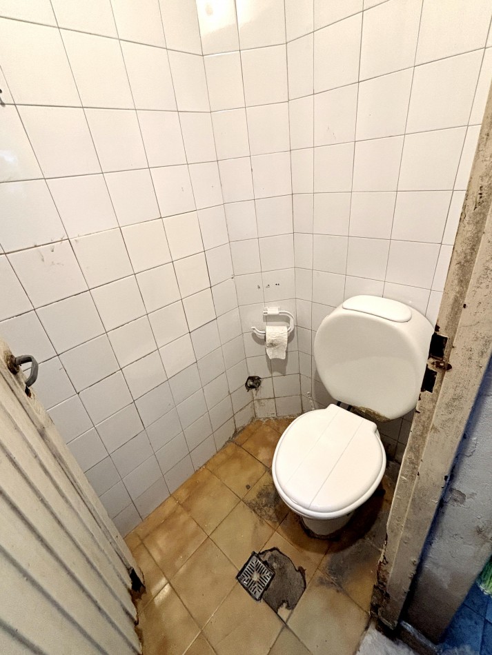 Alquiler local 80m2 en esquina