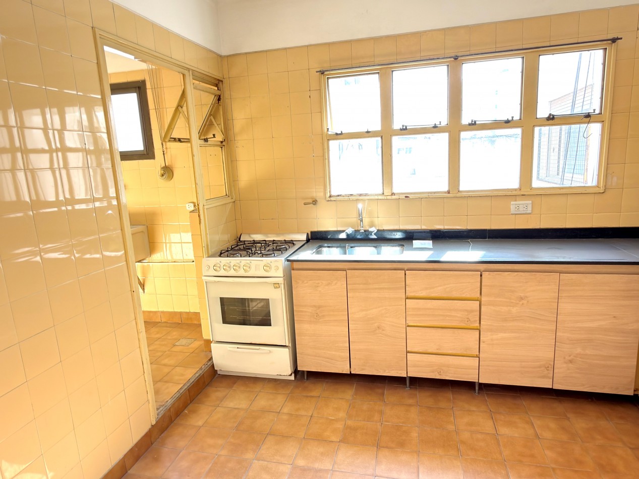 Venta 3 amb c/ lavadero, baño, toilette, balcon y baulera.