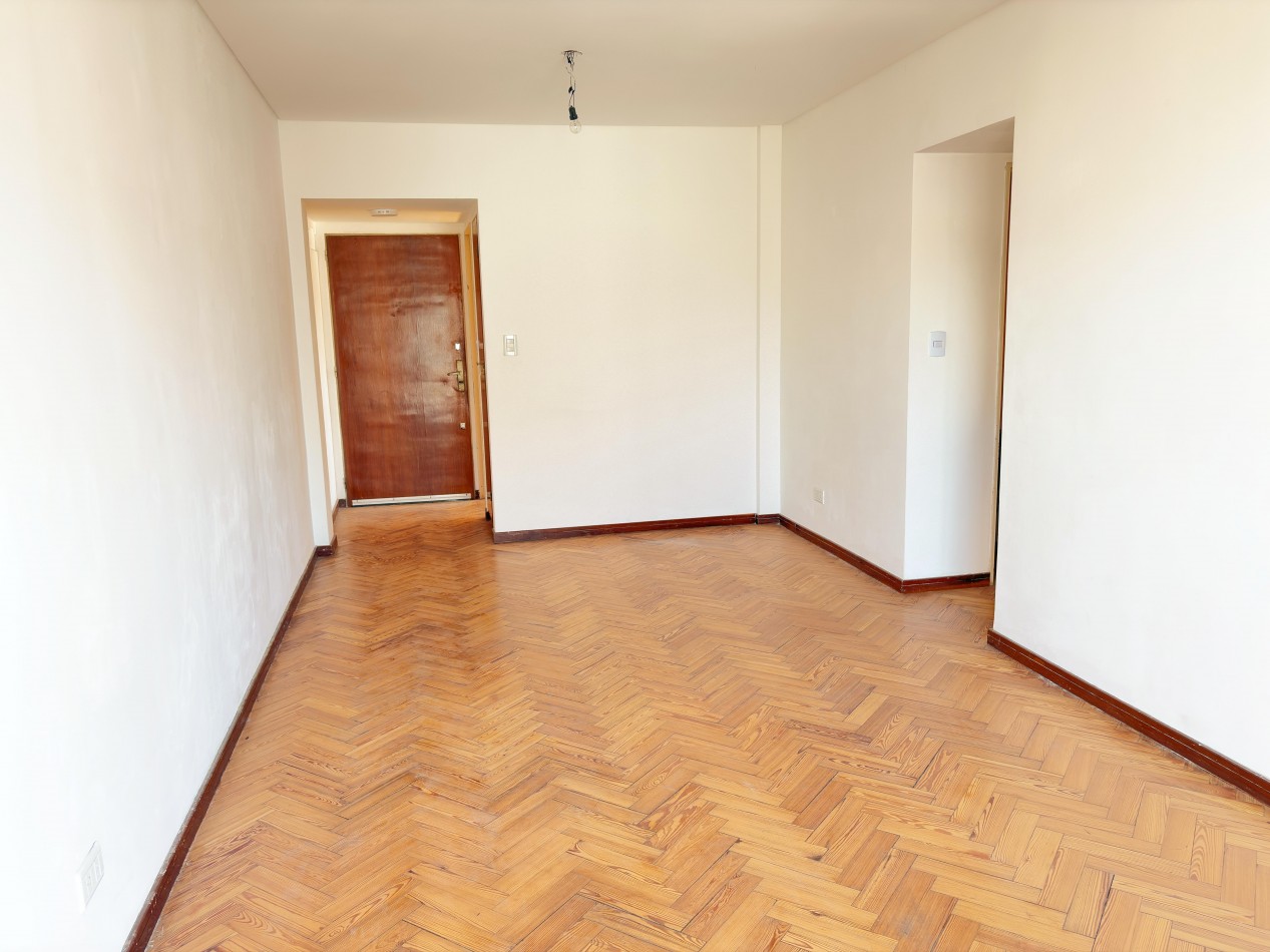 Venta 3 amb c/ lavadero, baño, toilette, balcon y baulera.