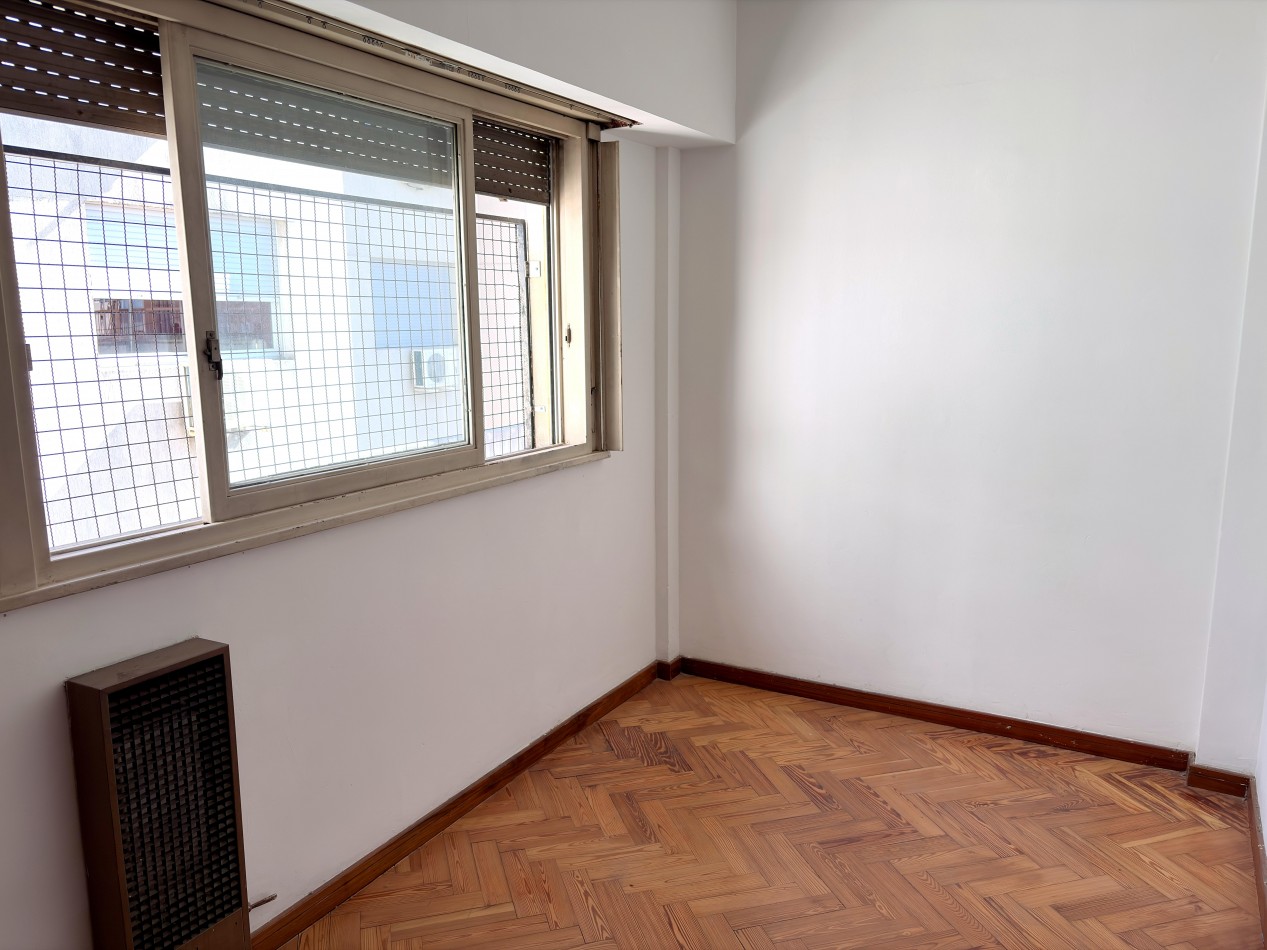 Venta 3 amb c/ lavadero, baño, toilette, balcon y baulera.