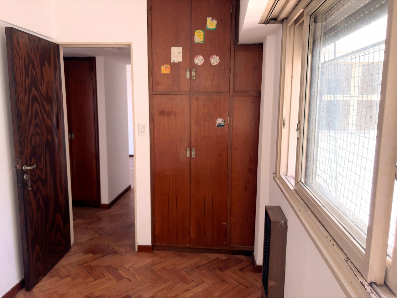 Venta 3 amb c/ lavadero, baño, toilette, balcon y baulera.