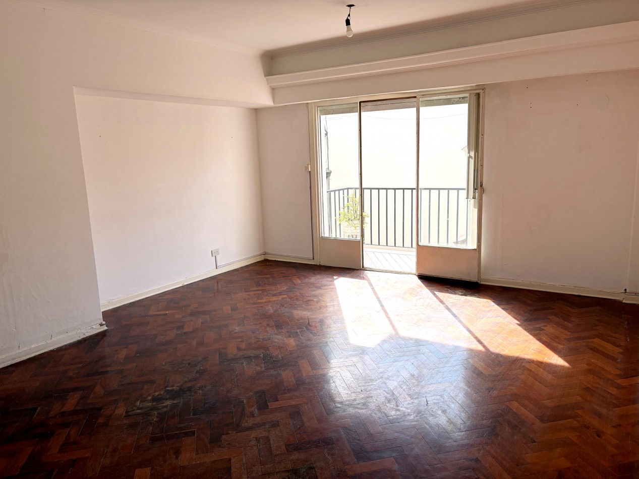 Vendo 4 Amb c/dep y balcon 90m2