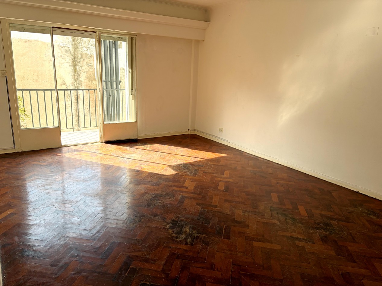 Vendo 4 Amb c/dep y balcon 90m2