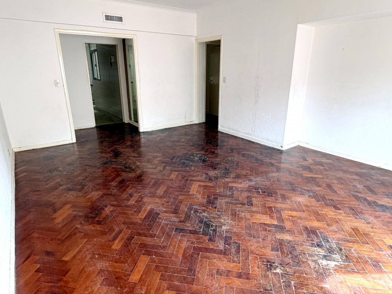 Vendo 4 Amb c/dep y balcon 90m2