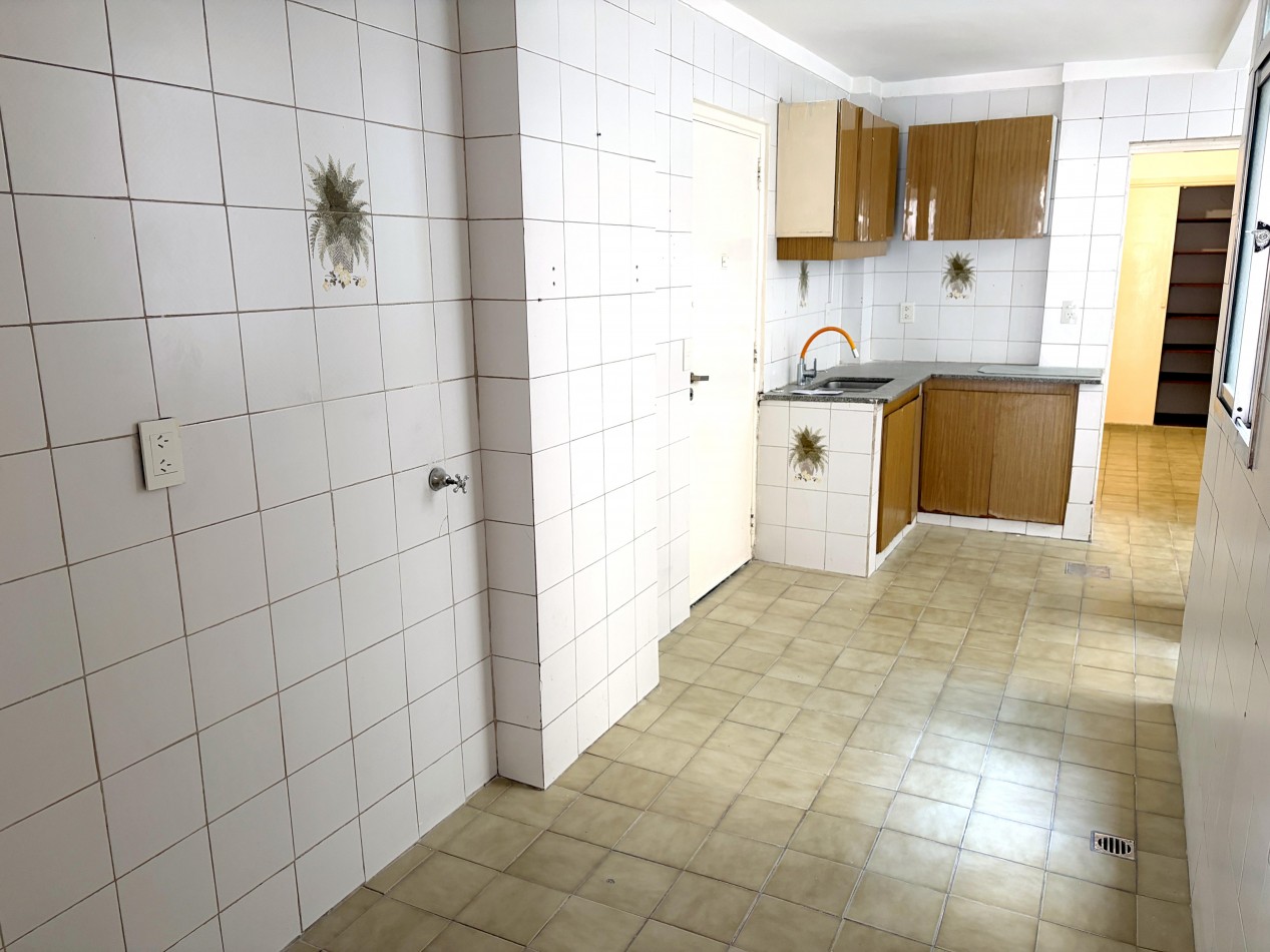 Vendo 4 Amb c/dep y balcon 90m2