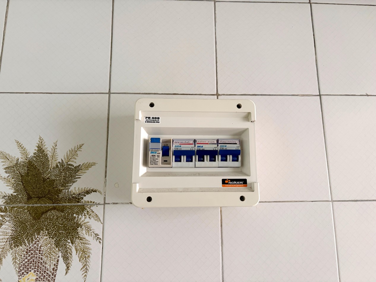 Vendo 4 Amb c/dep y balcon 90m2