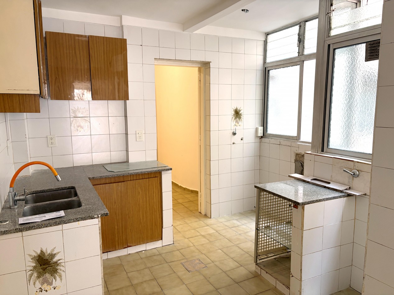 Vendo 4 Amb c/dep y balcon 90m2