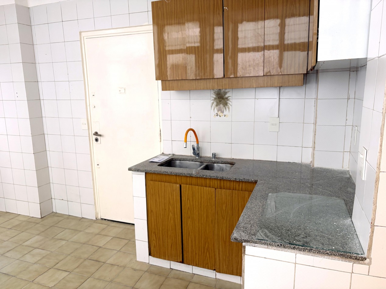 Vendo 4 Amb c/dep y balcon 90m2