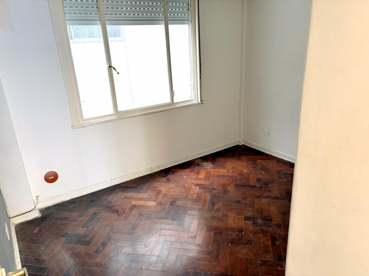 Vendo 4 Amb c/dep y balcon 90m2