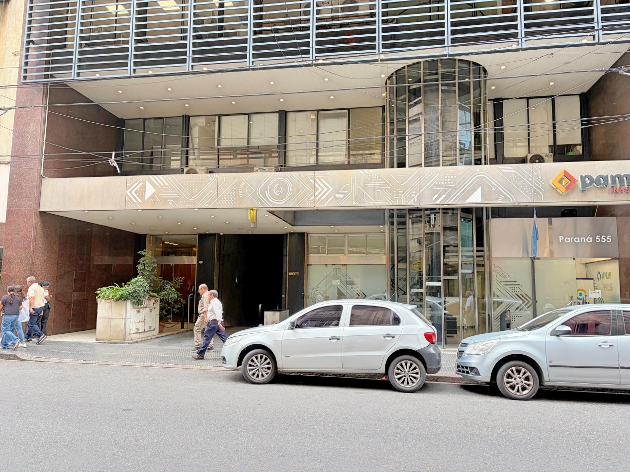 Vendo 4 Amb c/dep y balcon 90m2