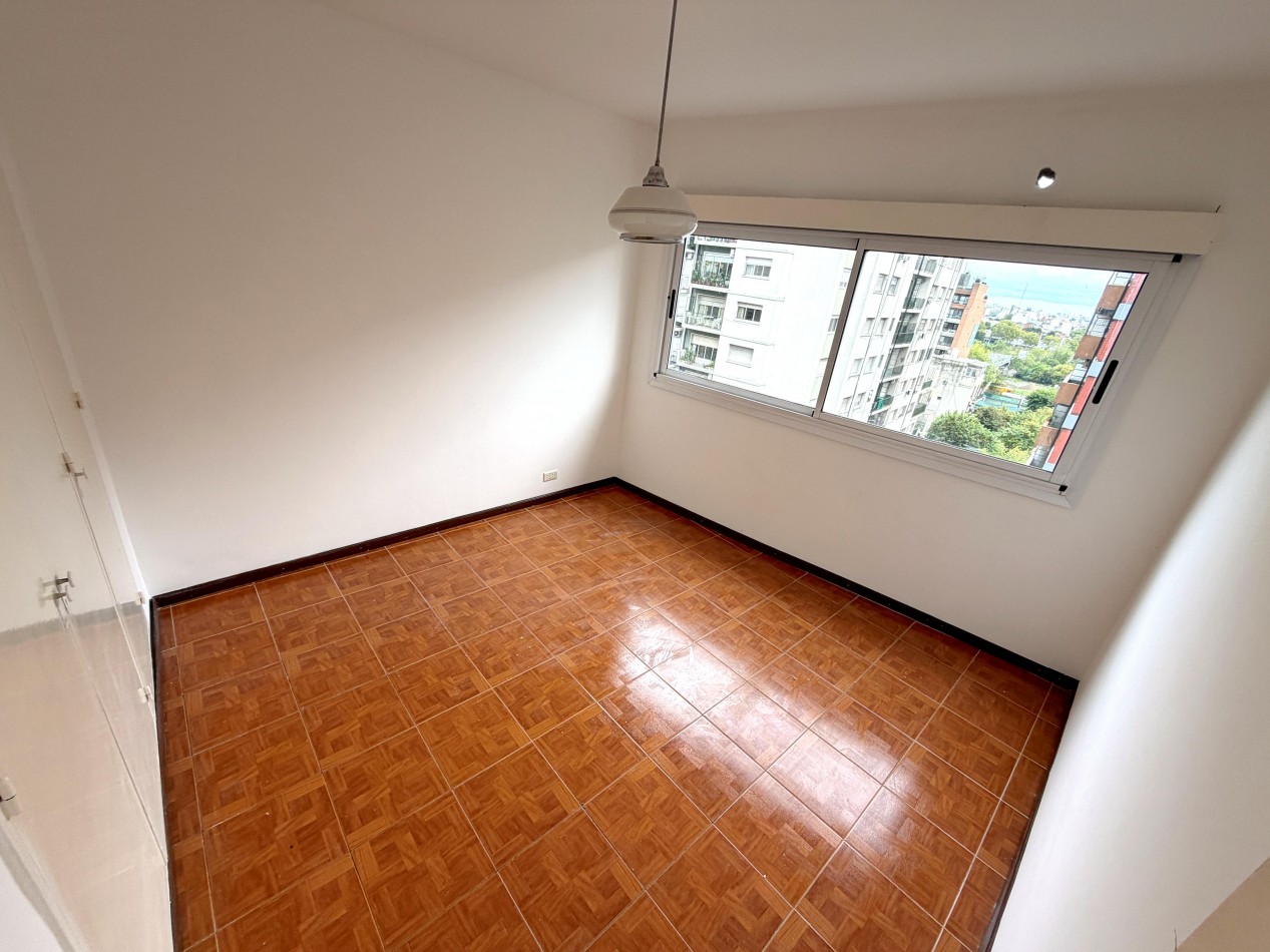 Depto 2 Amb con Balcon Sup: 45m² m Subte.