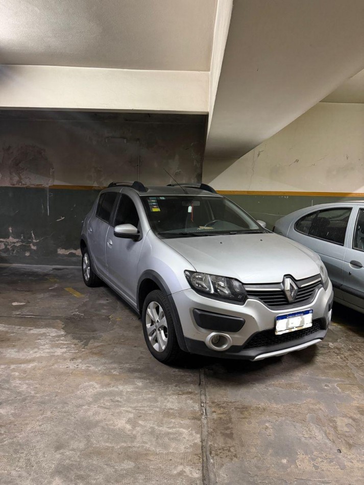 3 Ambientes + Cochera + Balcon + 2 Baños + Sup: 82,00 m²