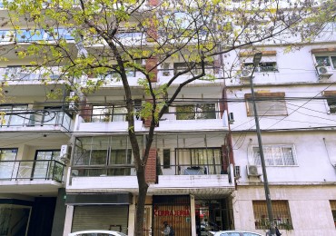 Vendo 1 ambiente con vista abierta.