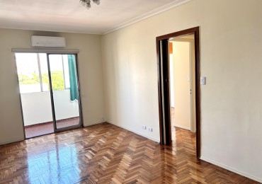 Reciclado a NUEVO 3 amb de 60m2 c/ 2 balcones.