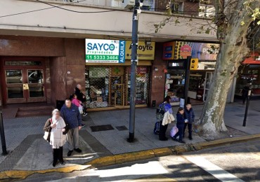 Local en alquiler, Caballito - Capital FederalAlquiler Local - Caballito - Acoyte 100 y Yerbal - Local de 6x 10 + Patio