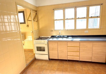 Venta 3 amb c/ lavadero, baño, toilette, balcon y baulera.